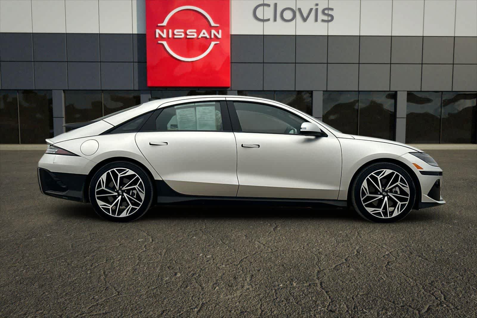 Used 2023 Hyundai Ioniq 6 SEL AWD/4WD image 9