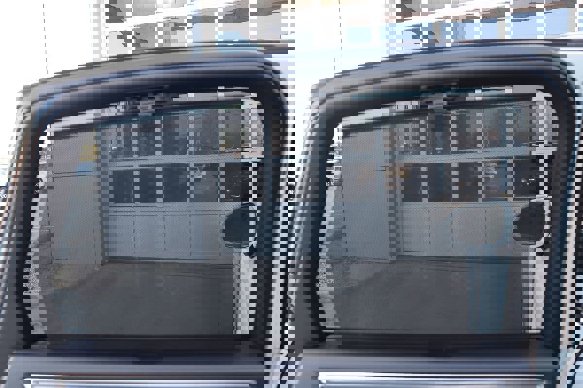 Used 2018 Porsche Macan image 46