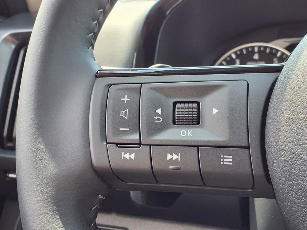 New 2025 Nissan Pathfinder SL w/ SL Premium Package image 23