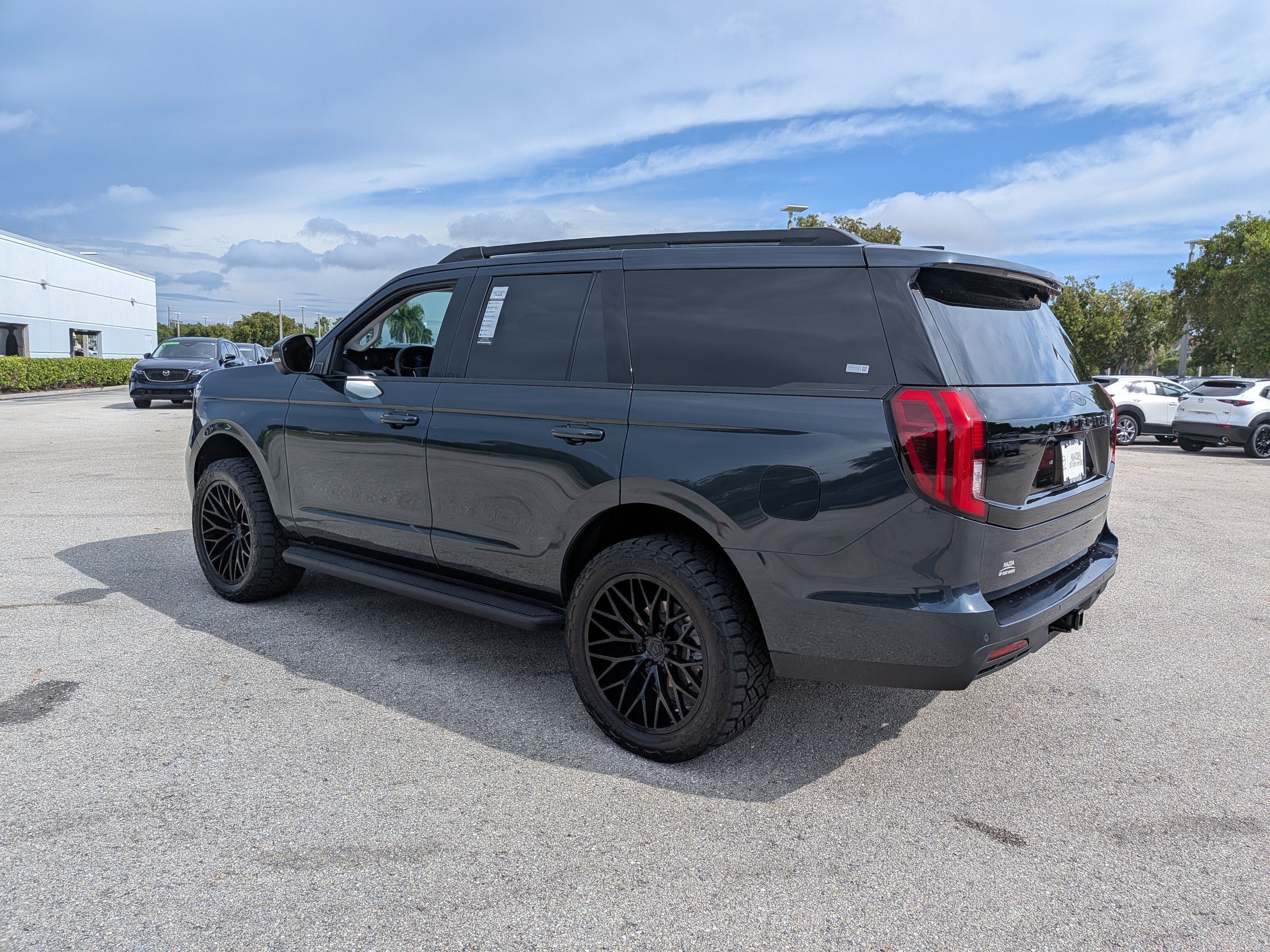 Used 2026 Ford Expedition Active RWD image 6