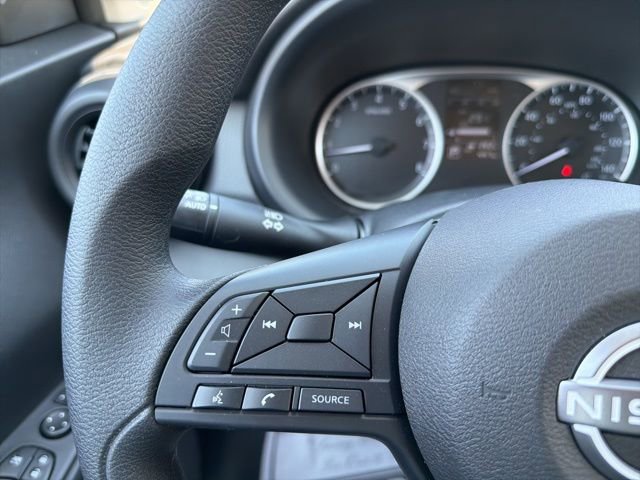 Certified 2025 Nissan Kicks Play S image 18
