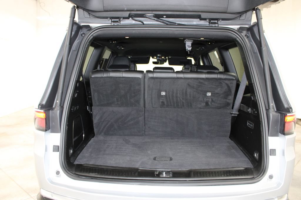 Used 2025 Jeep Wagoneer Series II w/ 8-Passenger Seating Package AWD/4WD image 26