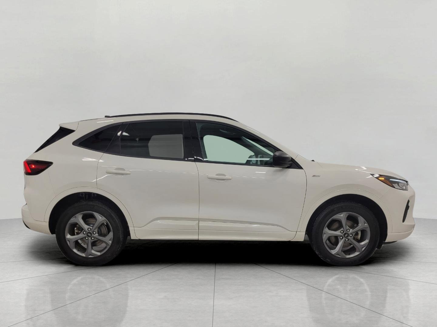 Used 2023 Ford Escape ST-Line w/ Tech Pack #1 image 11