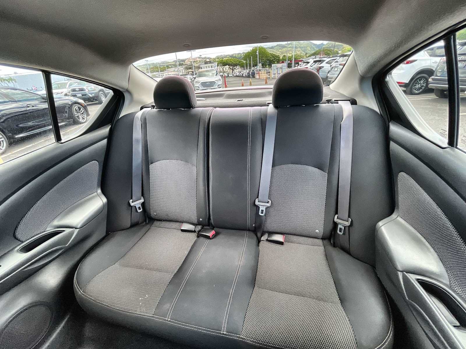 Used 2014 Nissan Versa SV FWD image 22