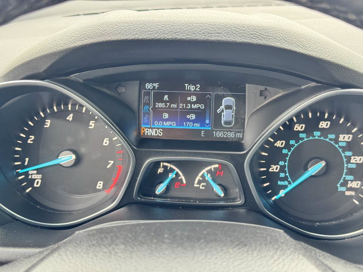 Used 2016 Ford Escape SE w/ SE Leather Comfort Package AWD/4WD image 42