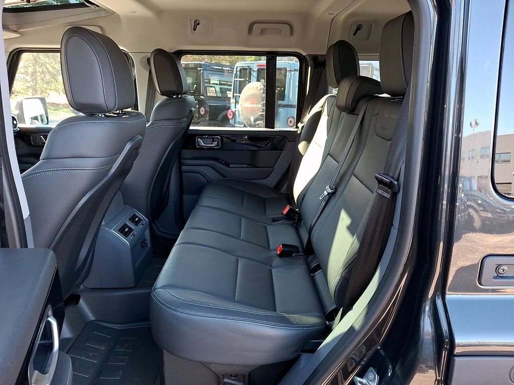 New 2025 INEOS Grenadier Fieldmaster Edition image 7