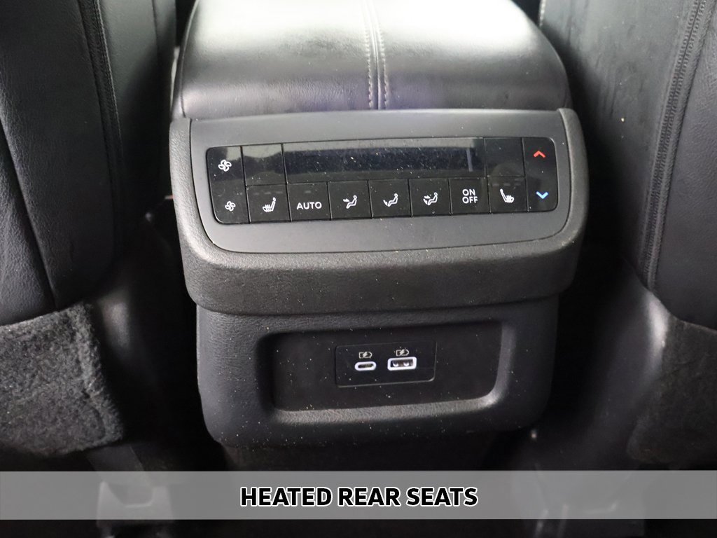 Used 2024 Nissan Pathfinder SL w/ SL Premium Package image 8