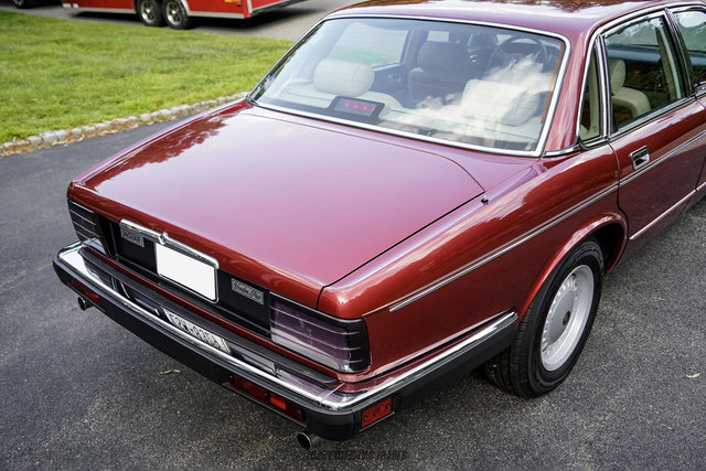 Used 1988 Jaguar XJ Vanden Plas RWD image 72