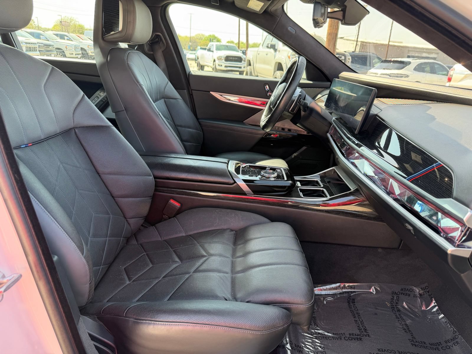 Used 2023 BMW 740i w/ Executive Package RWD image 26