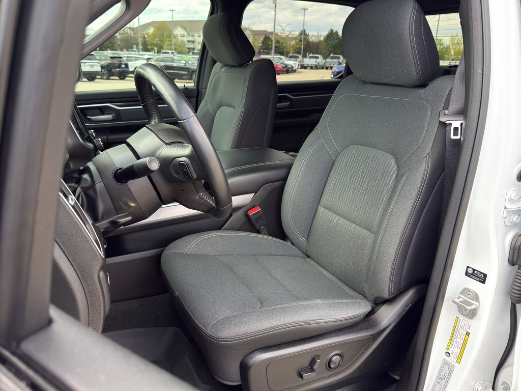 Used 2023 RAM 1500 Big Horn AWD/4WD image 15