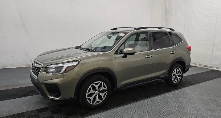 Used 2021 Subaru Forester Premium AWD/4WD image 1