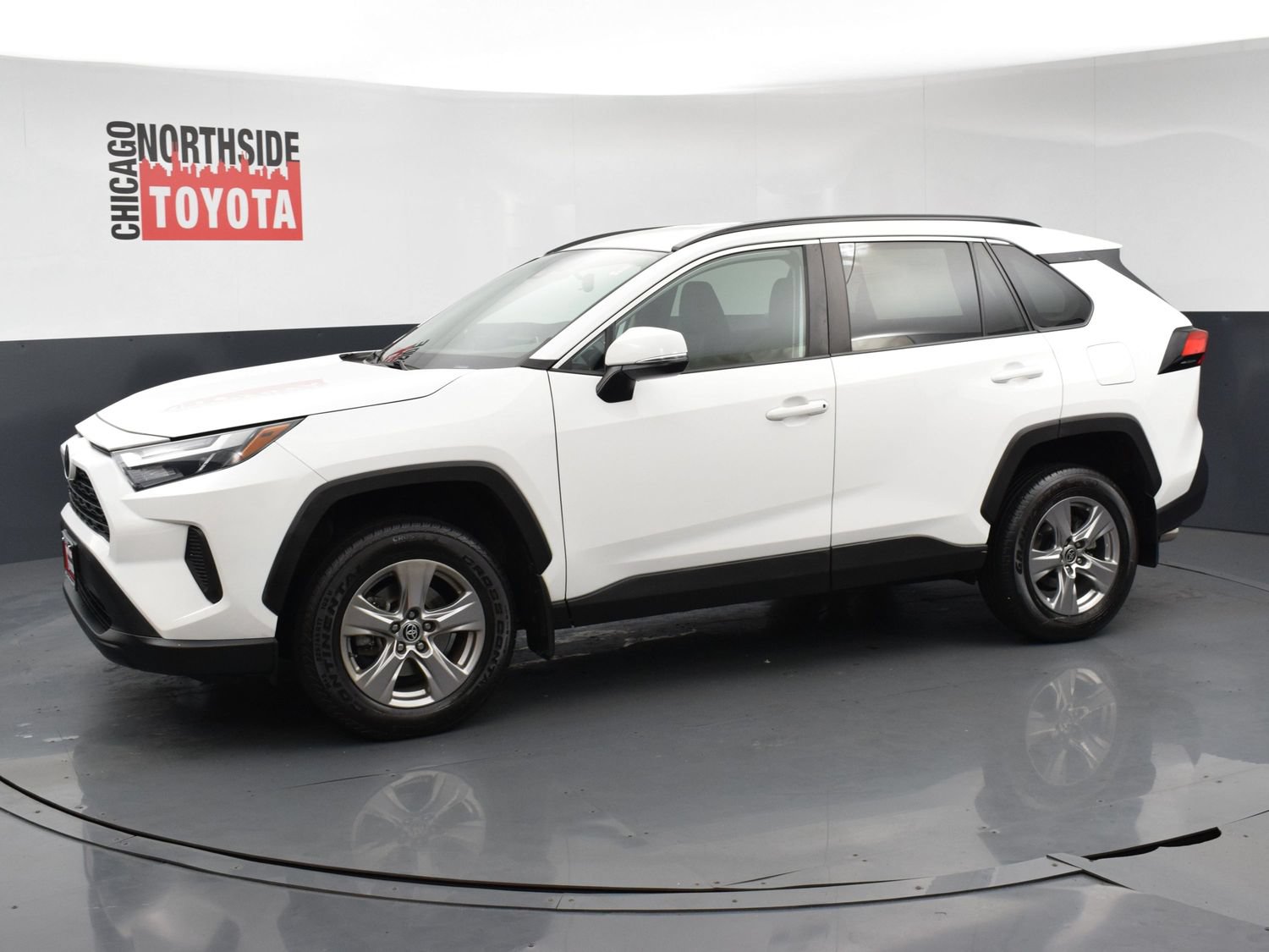 Used 2023 Toyota RAV4 XLE AWD/4WD image 8