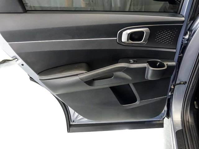 Used 2021 Kia Sorento S w/ Panoramic Sunroof Package AWD/4WD image 28