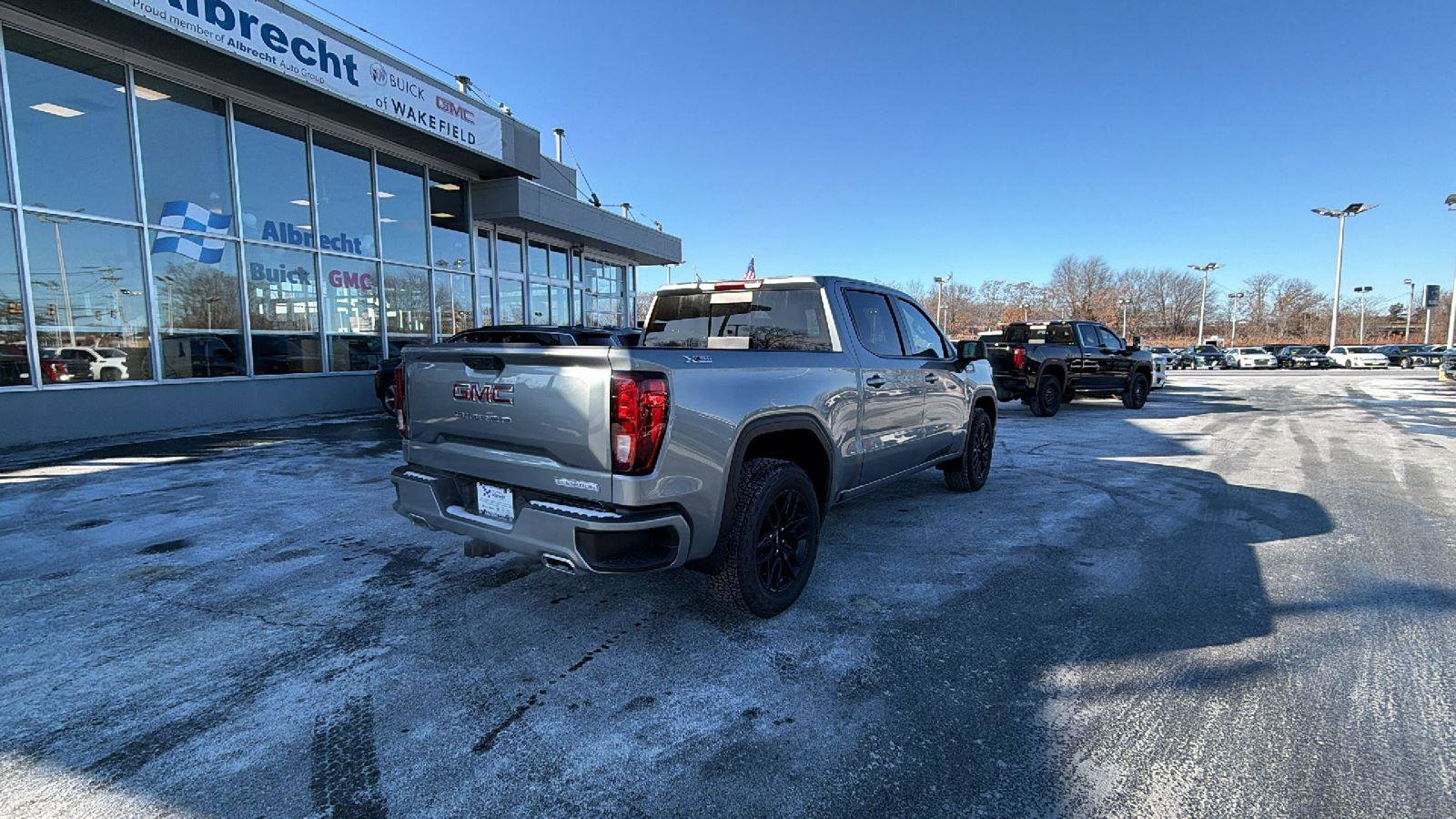 New 2026 GMC Sierra 1500 Elevation image 7