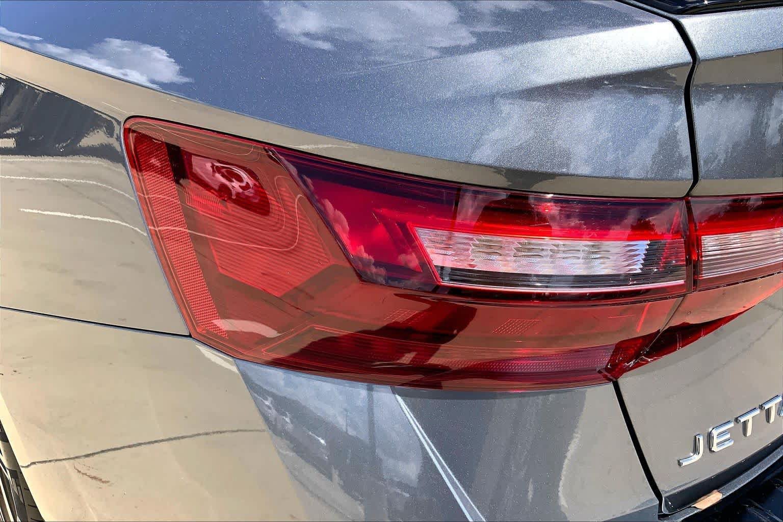 Used 2024 Volkswagen Jetta SEL FWD image 29