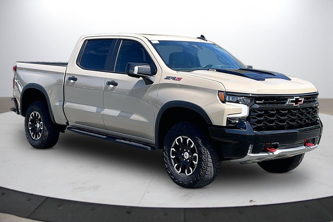 Used 2022 Chevrolet Silverado 1500 ZR2 w/ Technology Package image 2