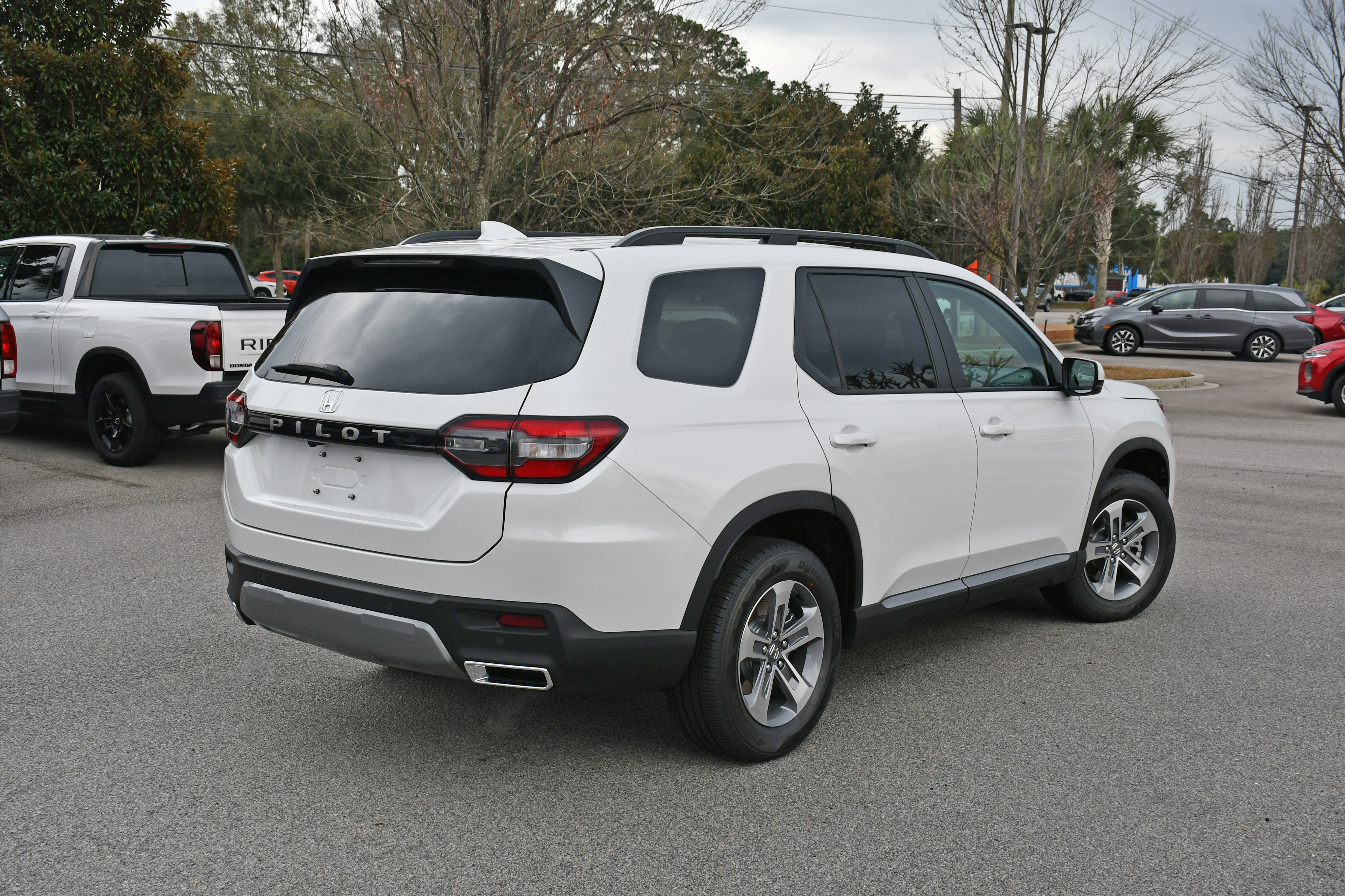 New 2026 Honda Pilot EX-L image 2