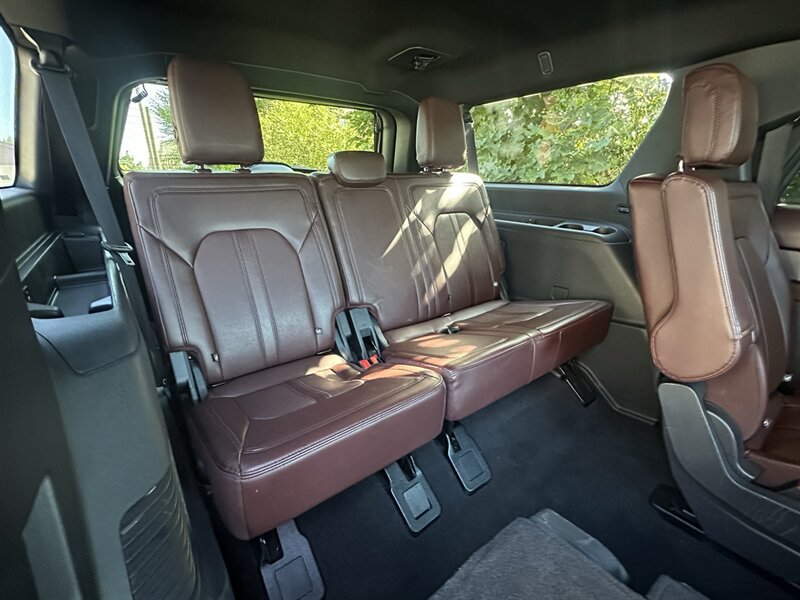Used 2024 Ford Expedition Max Limited AWD/4WD image 9