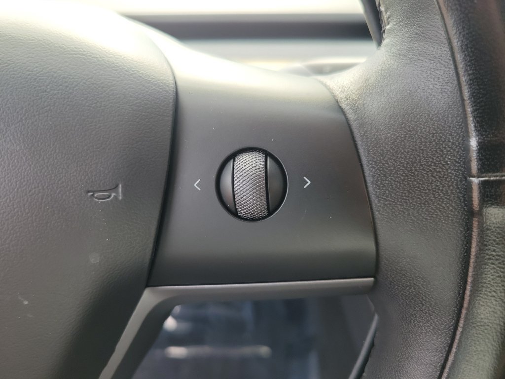 Used 2023 Tesla Model 3 Standard Range RWD image 19
