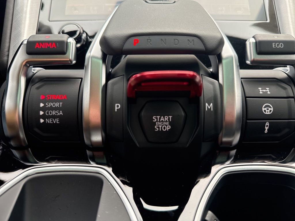 Used 2022 Lamborghini Urus image 26