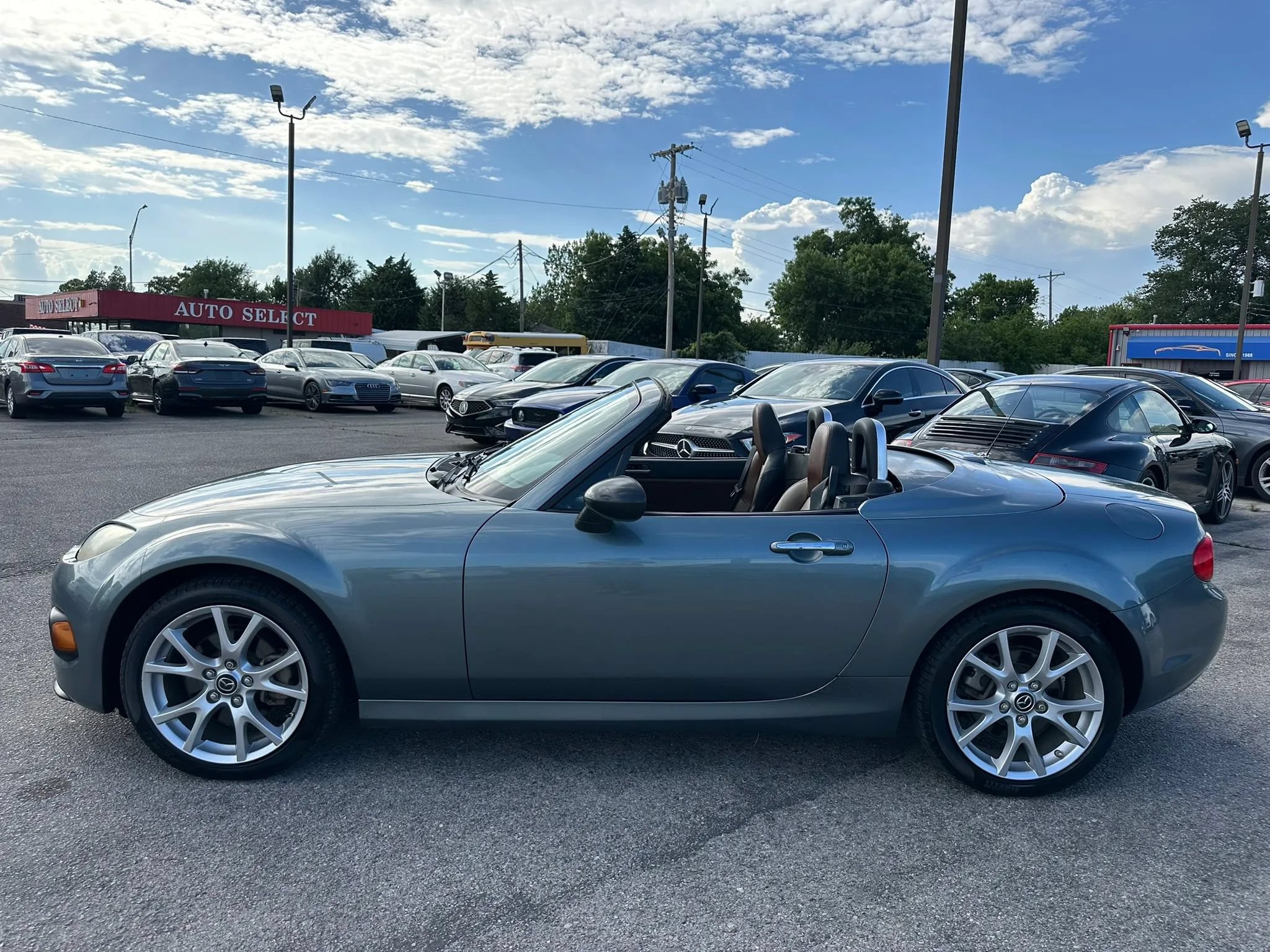 Used 2013 MAZDA MX-5 Miata Grand Touring RWD image 46