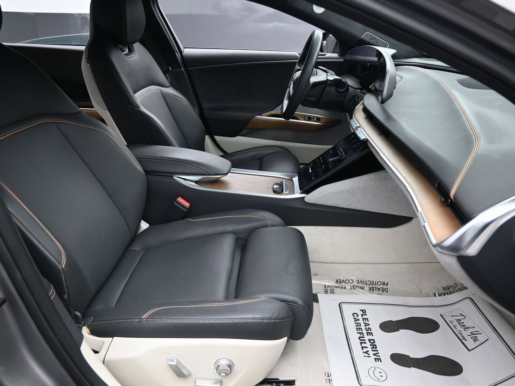 Used 2024 Lucid Air Touring image 34