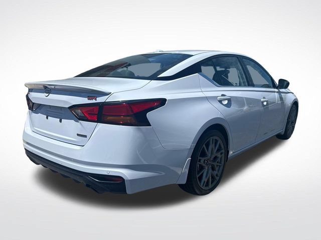 Used 2024 Nissan Altima 2.0 SR FWD video 3