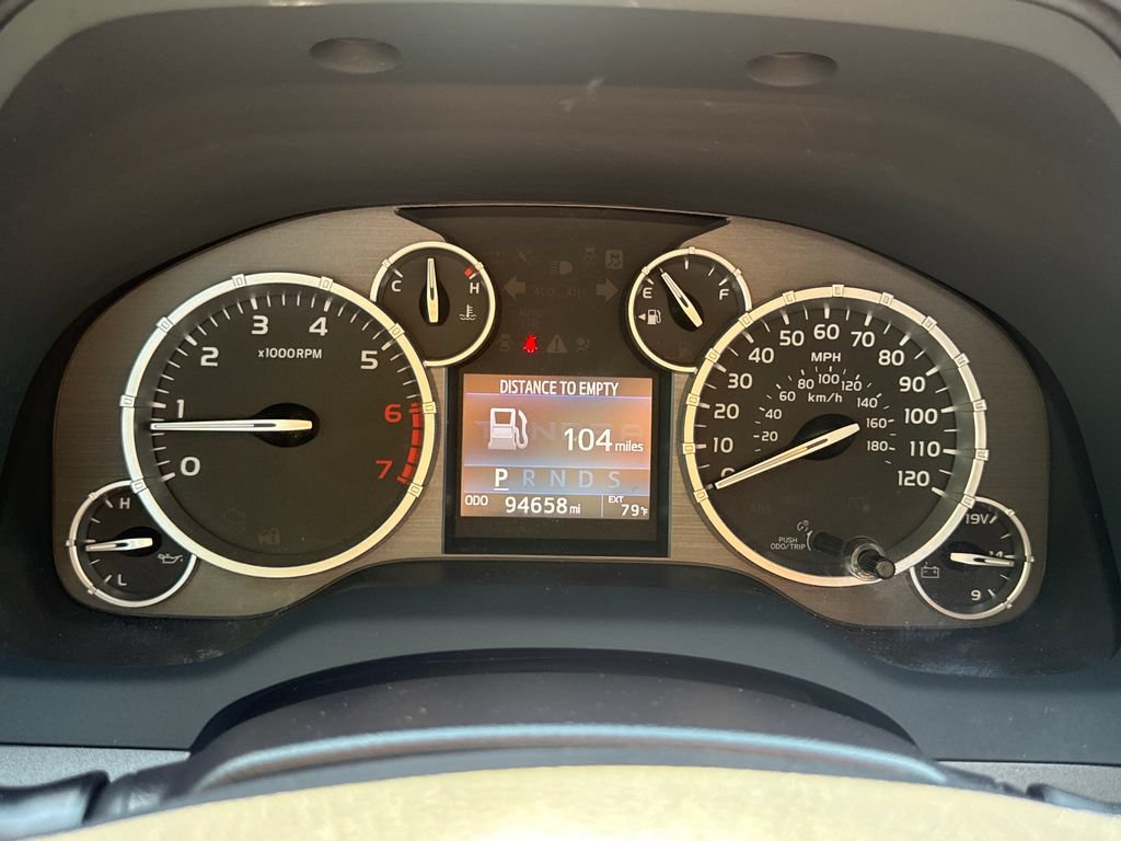 Used 2016 Toyota Tundra SR5 w/ SR5 Upgrade Package AWD/4WD image 21