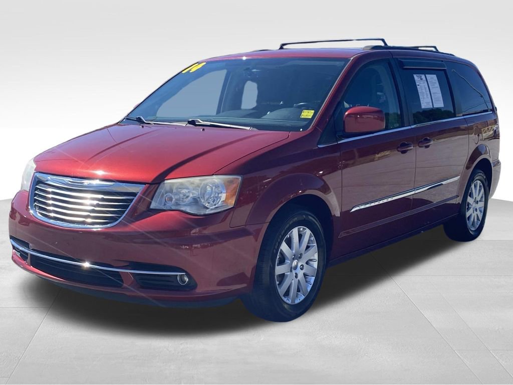 Used 2014 Chrysler Town & Country Touring image 8