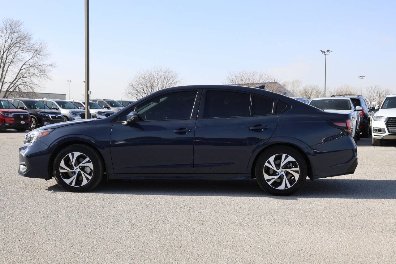 Used 2025 Subaru Legacy Premium AWD/4WD image 8