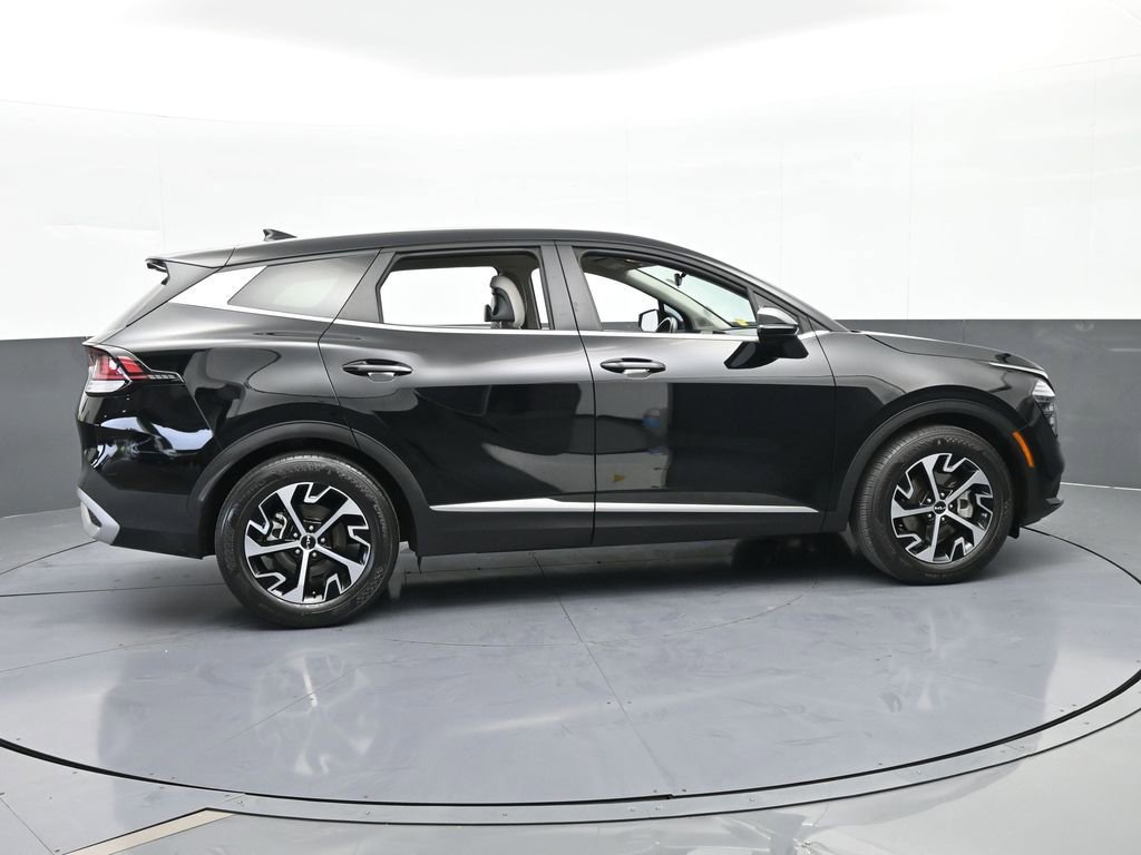Used 2024 Kia Sportage EX image 7