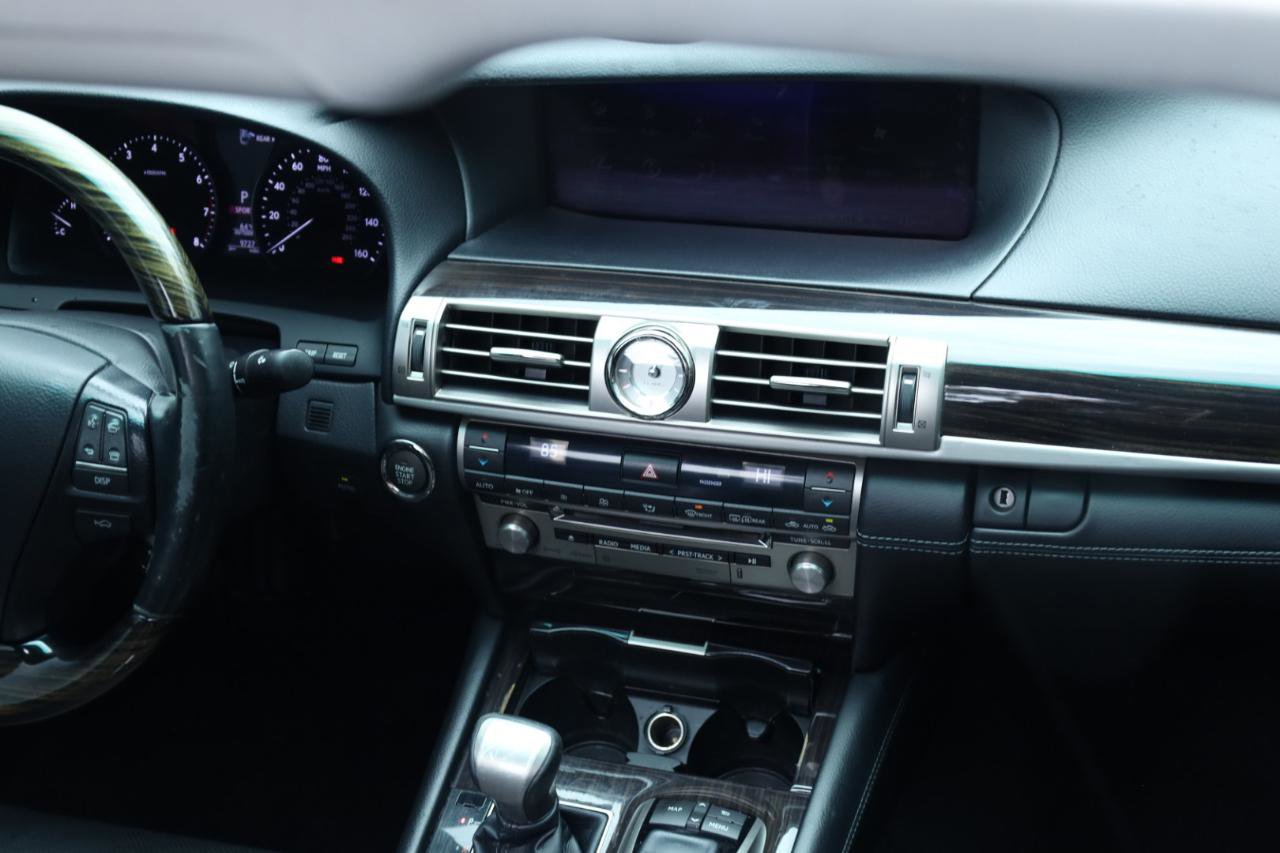 Used 2017 Lexus LS 460 w/ Comfort Package image 8