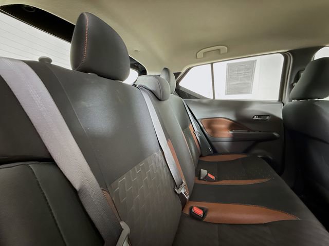 Used 2024 Nissan Kicks SR image 19