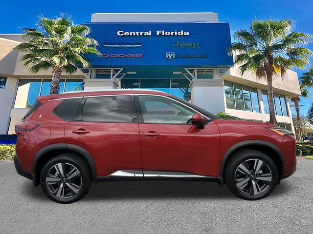 Used 2023 Nissan Rogue SL w/ SL Premium Package image 4