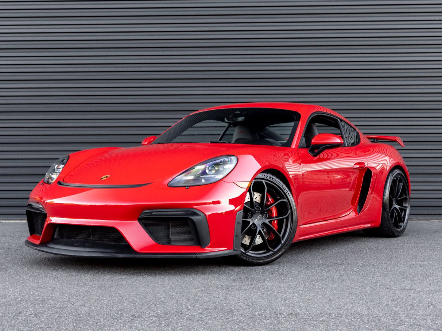 Certified 2020 Porsche 718 Cayman GT4 RWD image 1