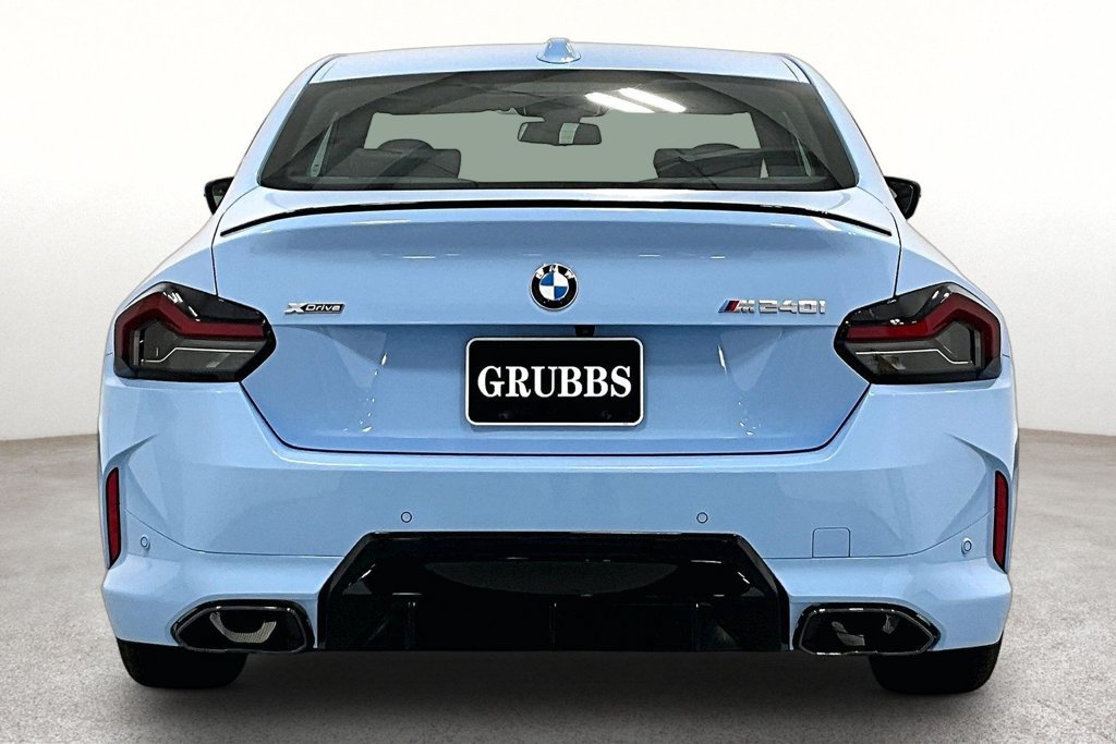Used 2025 BMW M240i xDrive Coupe w/ Premium Package AWD/4WD image 4