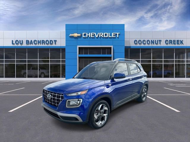 Used 2023 Hyundai Venue SEL FWD image 4