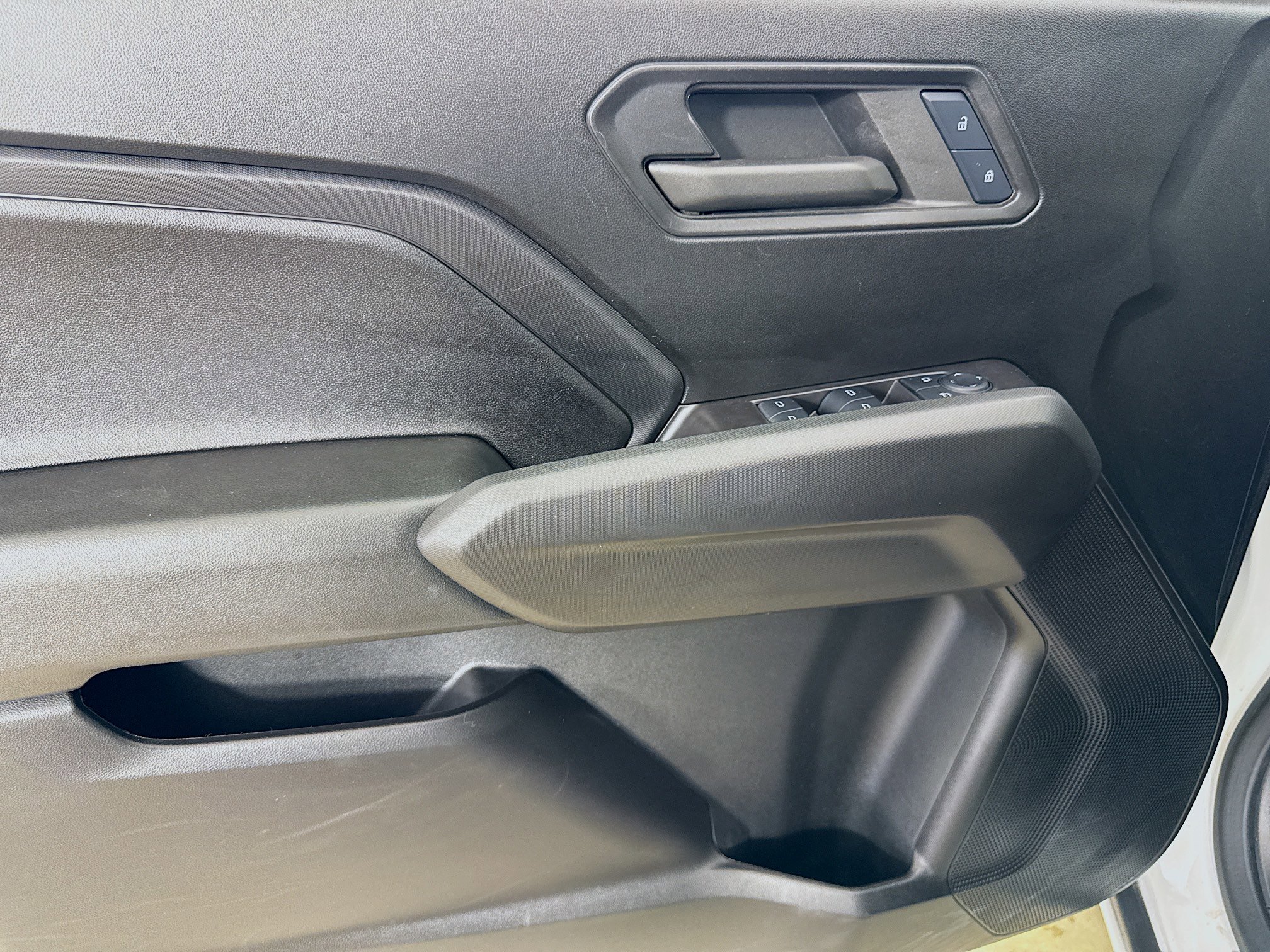 Used 2024 Chevrolet Colorado W/T image 18