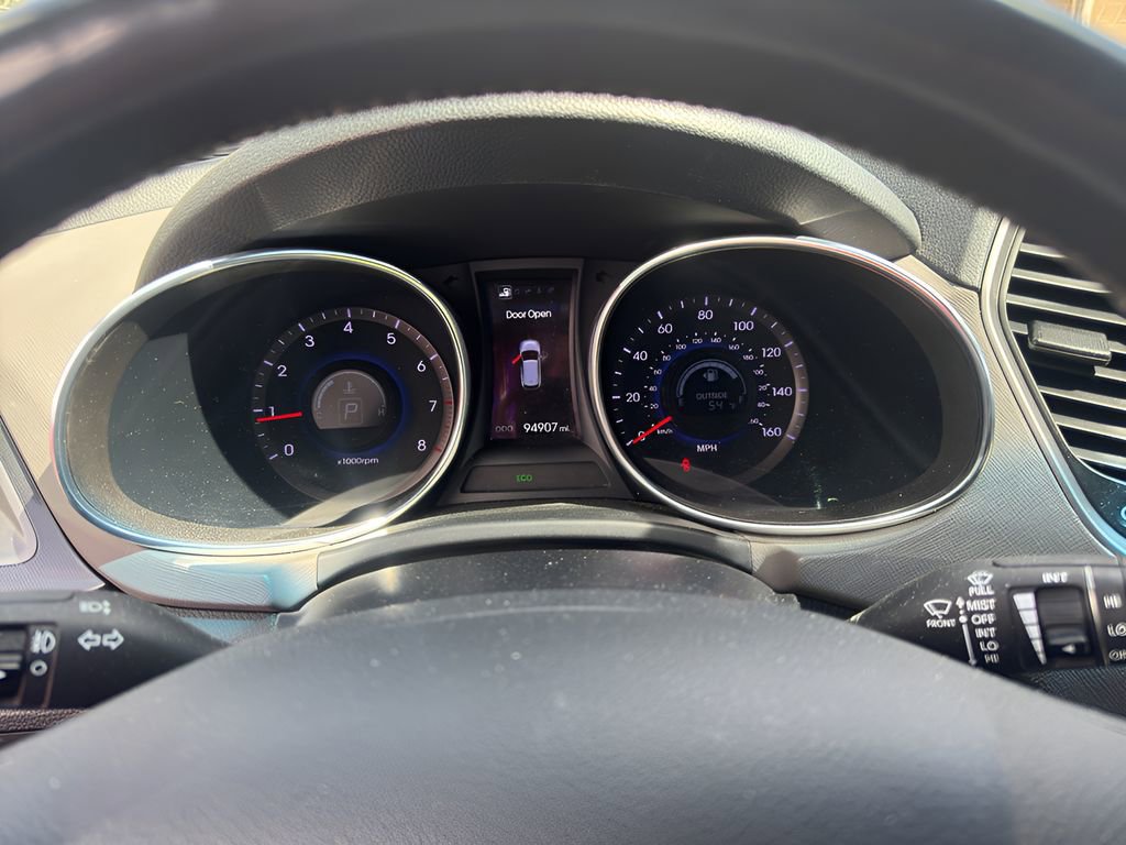 Used 2013 Hyundai Santa Fe Sport image 8