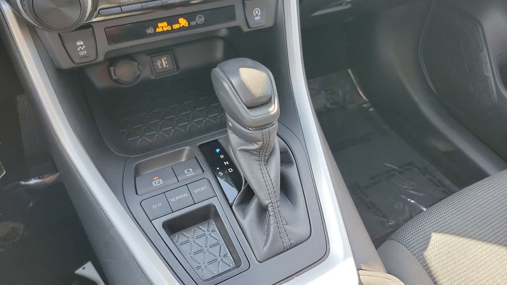 Certified 2024 Toyota RAV4 LE image 18