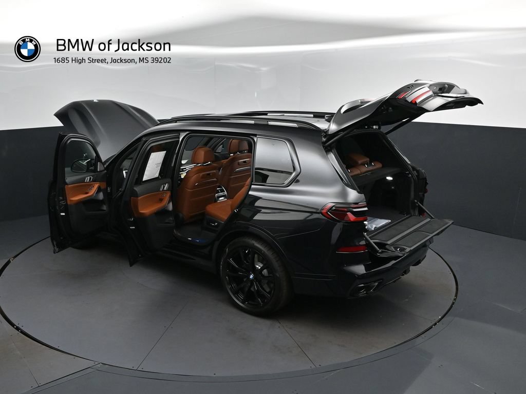 New 2027 BMW X7 M60i AWD/4WD image 2