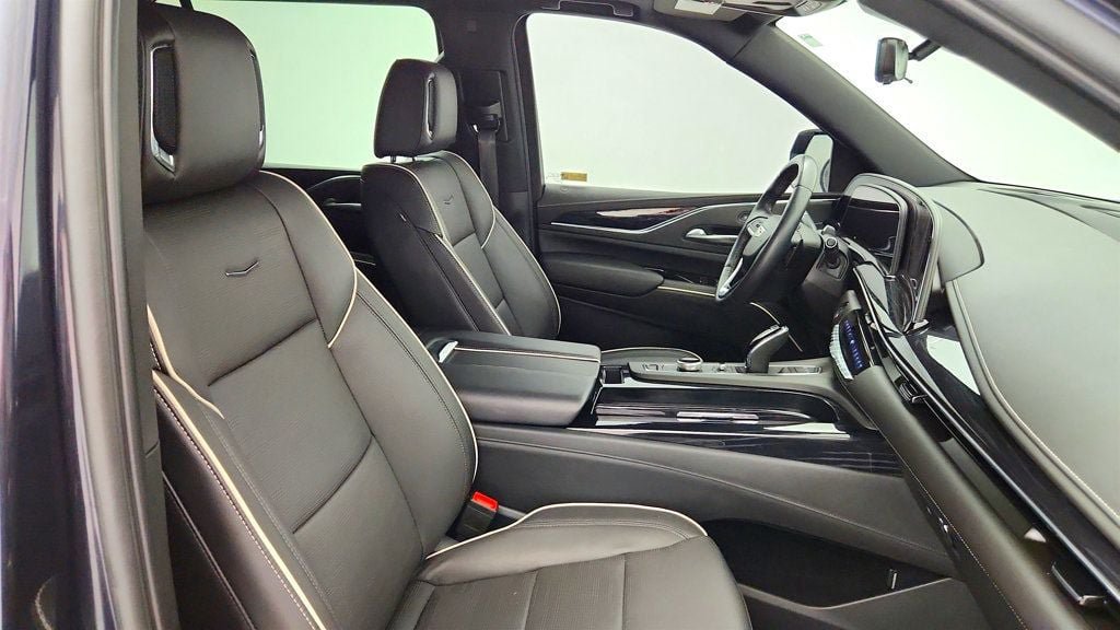 Used 2023 Cadillac Escalade ESV Sport w/ Touring Package AWD/4WD image 25