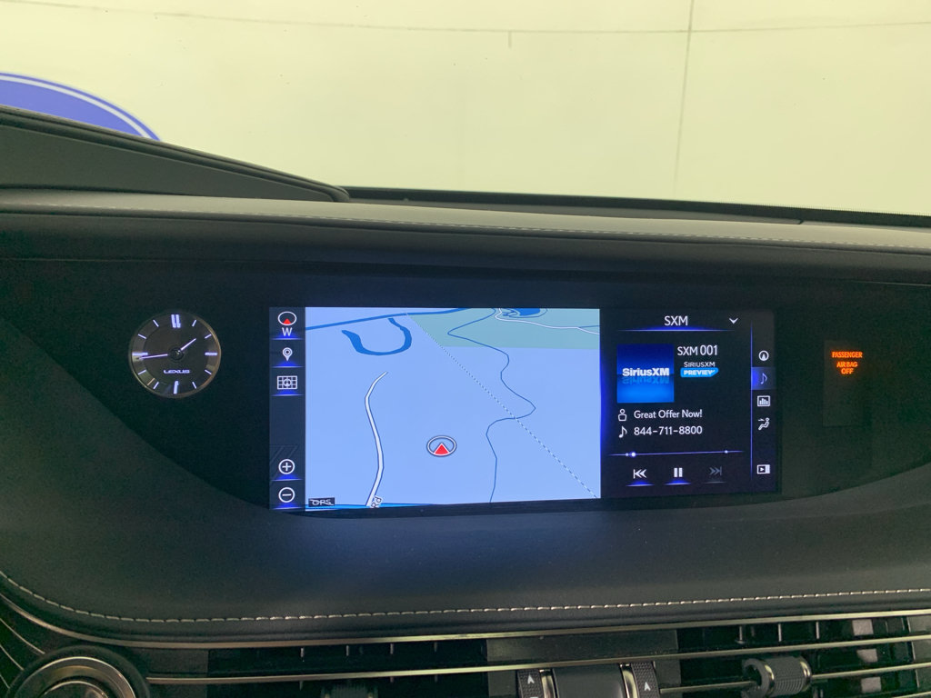 Used 2020 Lexus LS 500 w/ Interior Upgrade Package RWD image 26