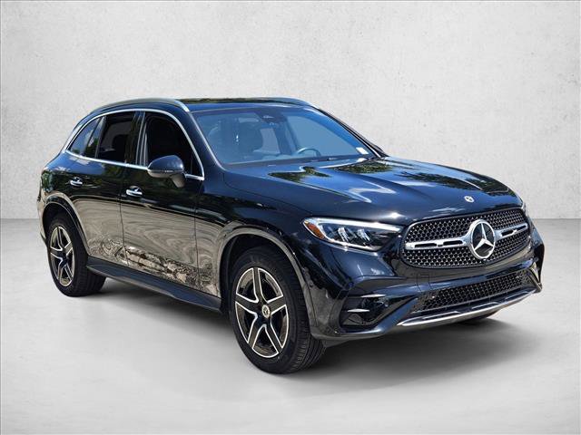 Certified 2026 Mercedes-Benz GLC 300 image 3