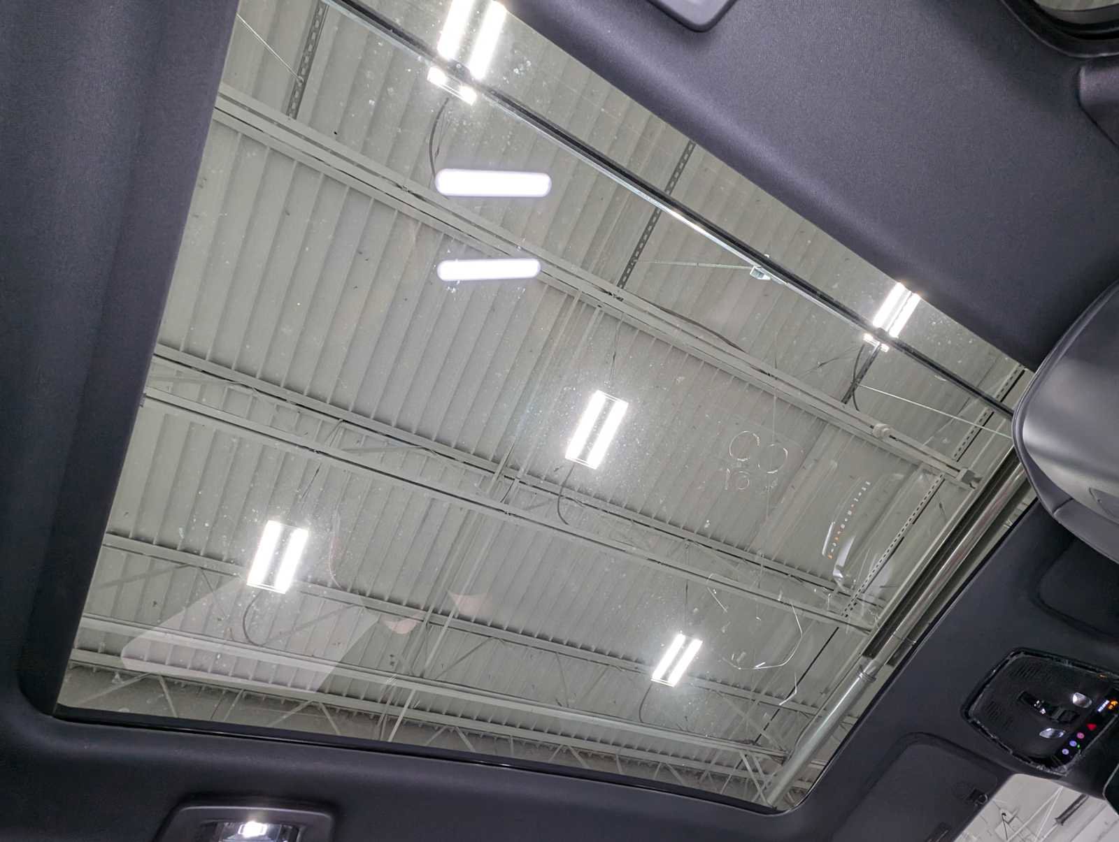 New 2025 Cadillac Lyriq Luxury image 18