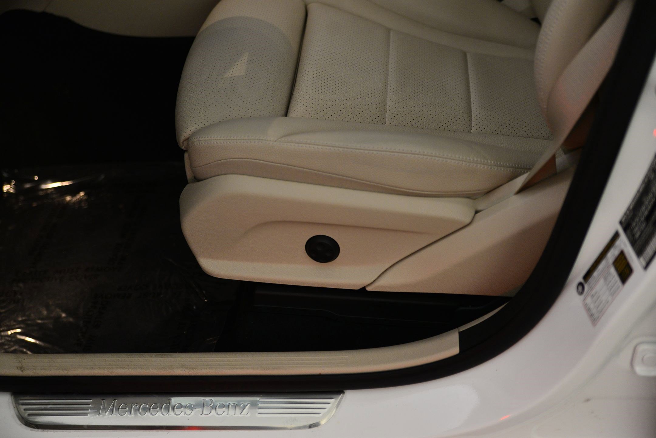 Used 2022 Mercedes-Benz GLC 300 4MATIC image 24