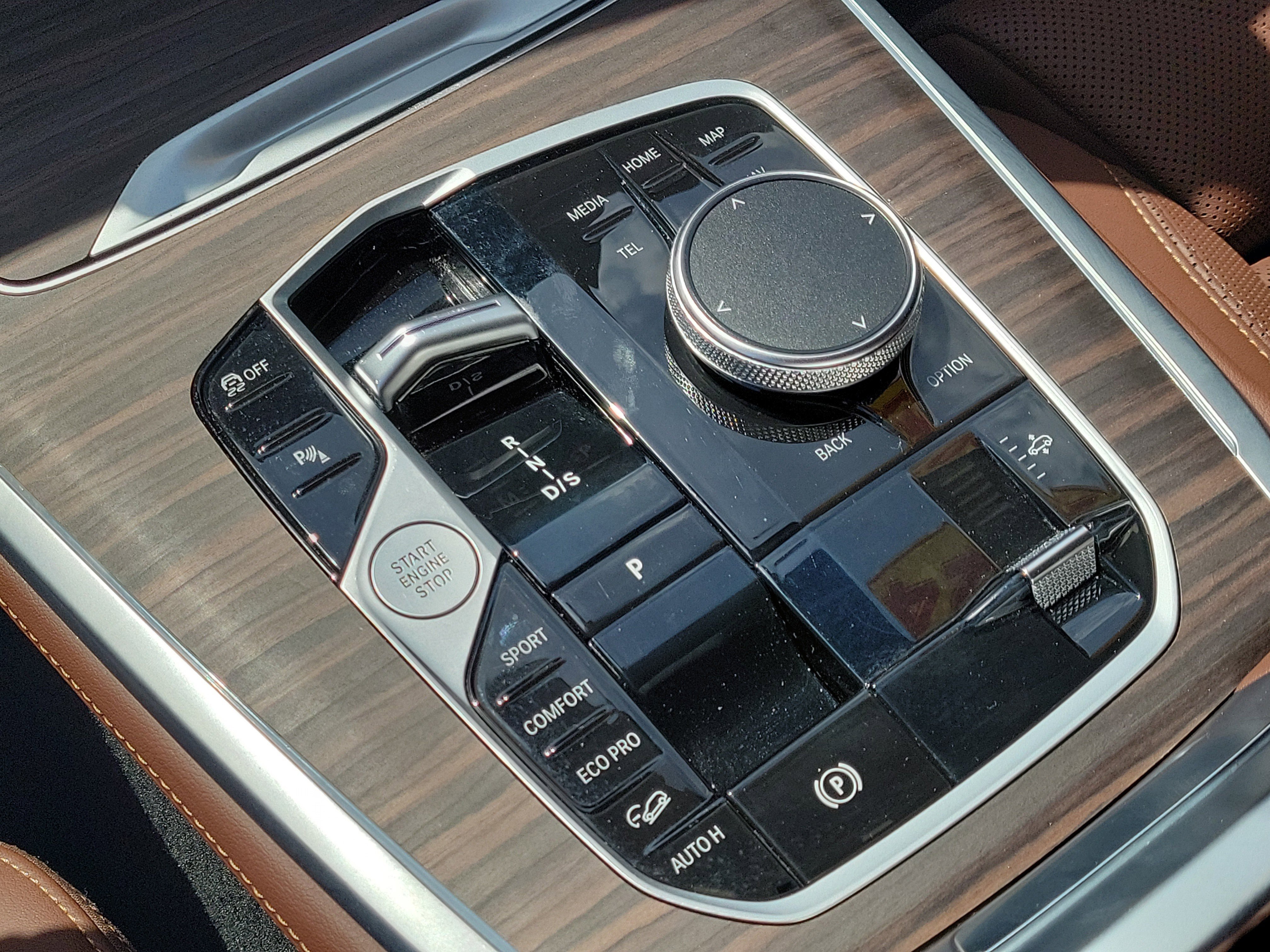 Certified 2024 BMW X7 xDrive40i w/ Premium Package AWD/4WD image 27