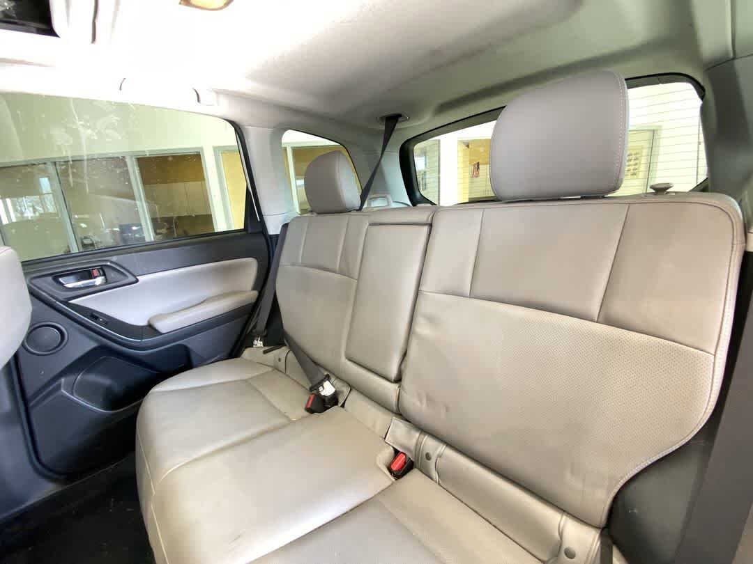 Used 2015 Subaru Forester 2.5i Touring w/ Eyesight & Navigation System AWD/4WD image 26