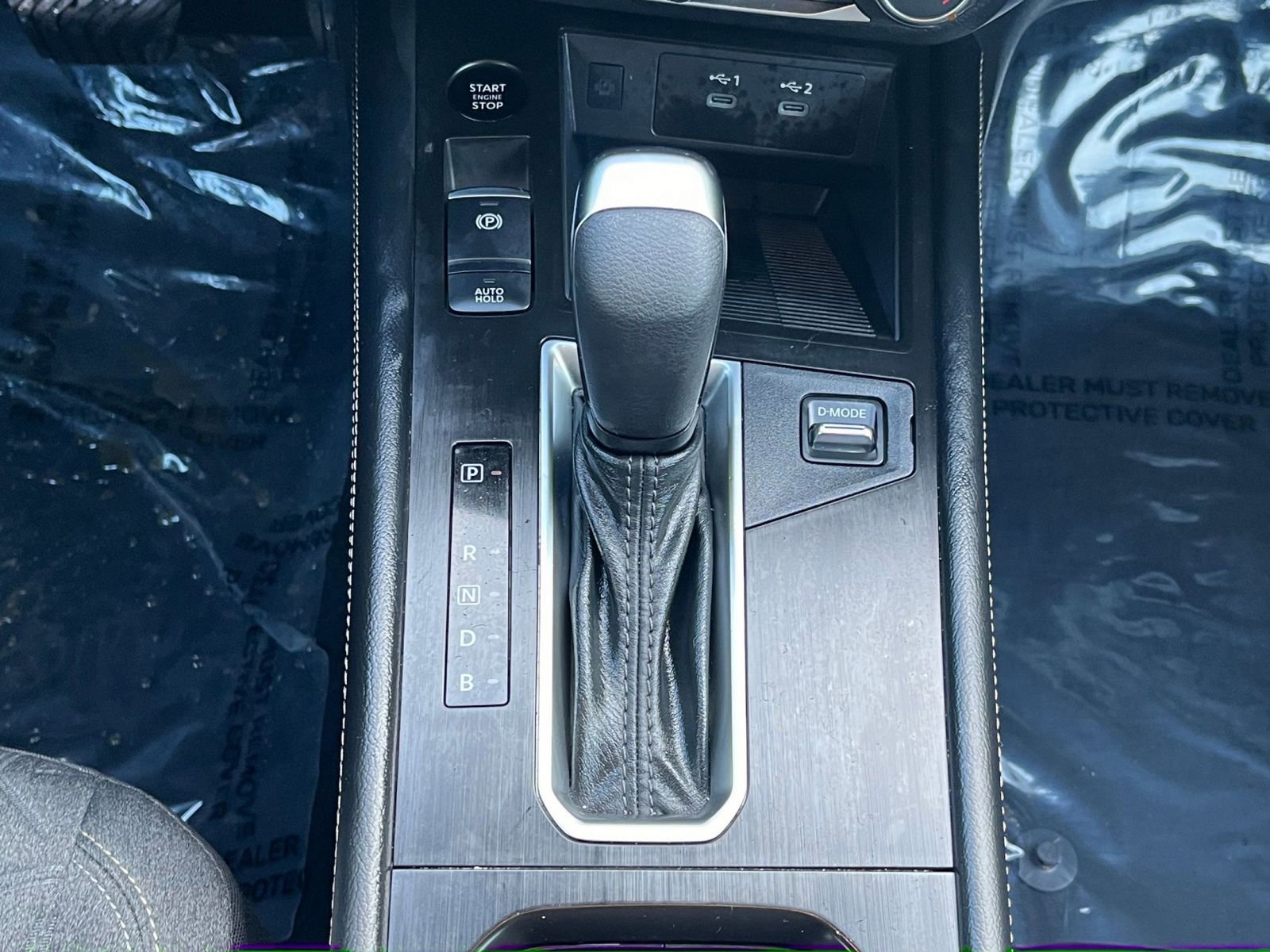 Used 2025 Nissan Kicks SV image 37