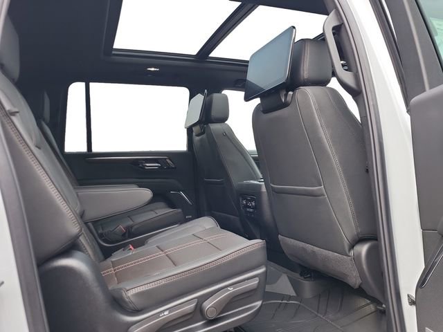 New 2026 Chevrolet Suburban High Country image 27